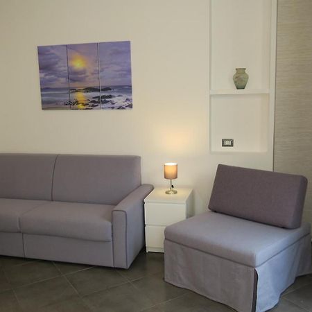 Karina, To The Beach With Terrace And Private Parking Savone Extérieur photo