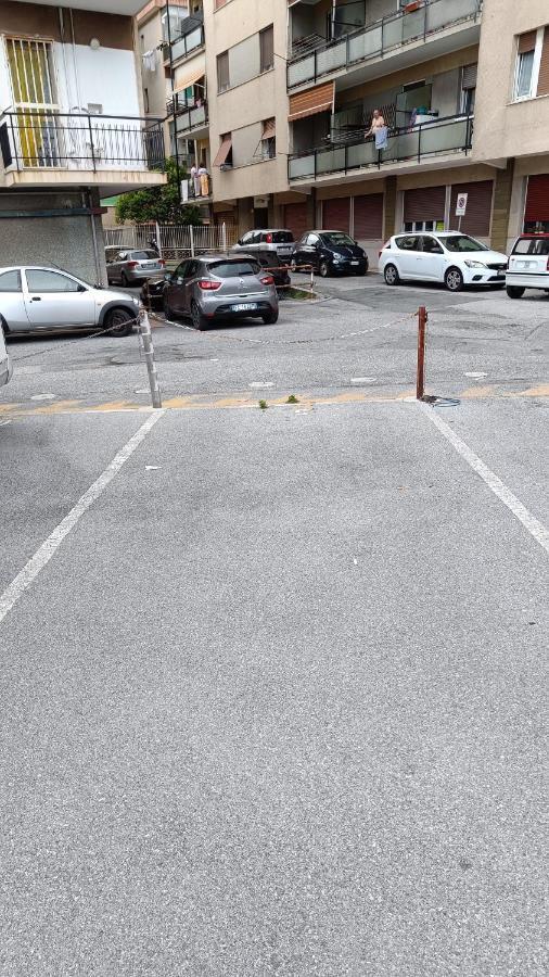 Karina, To The Beach With Terrace And Private Parking Savone Extérieur photo