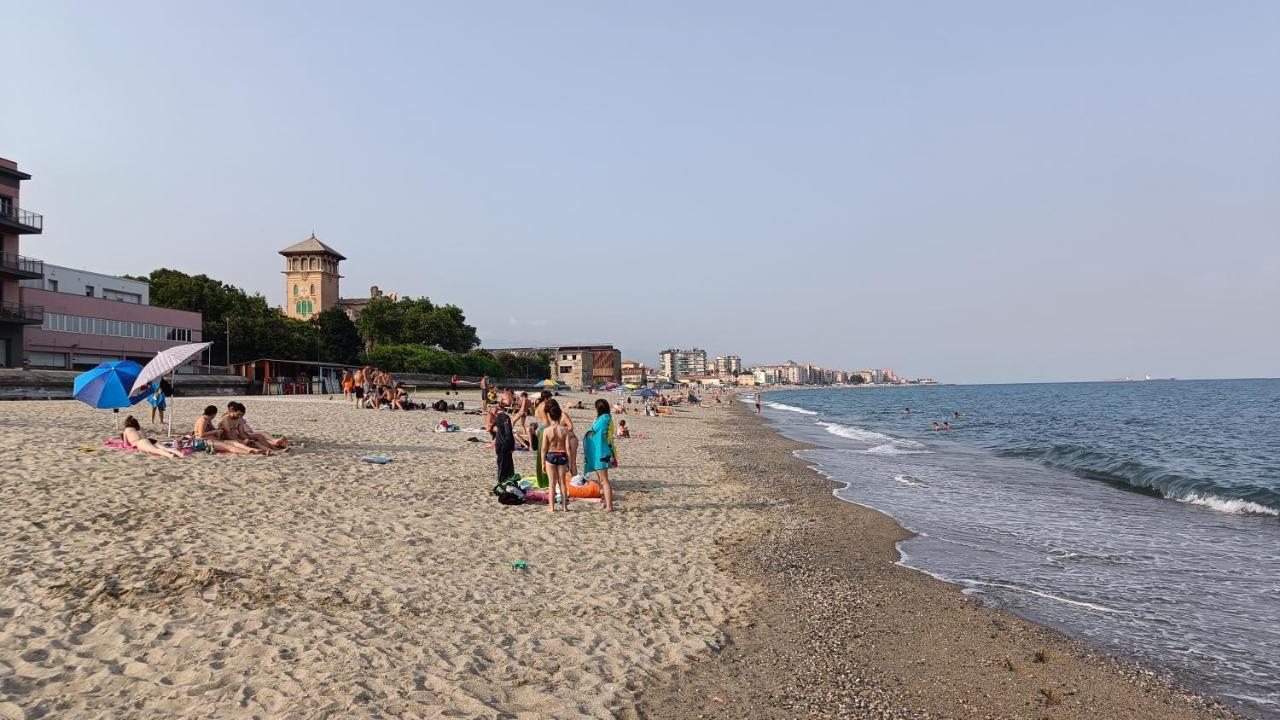 Karina, To The Beach With Terrace And Private Parking Savone Extérieur photo