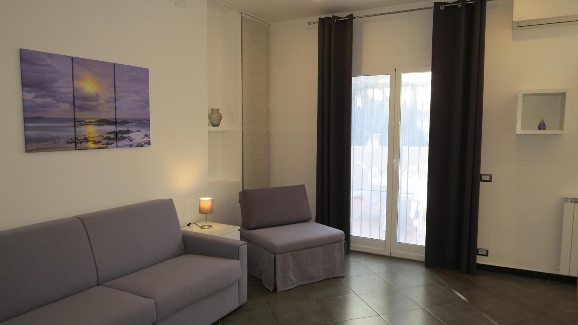 Karina, To The Beach With Terrace And Private Parking Savone Extérieur photo
