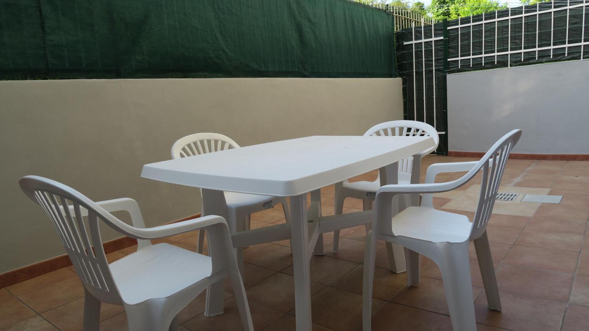 Karina, To The Beach With Terrace And Private Parking Savone Extérieur photo